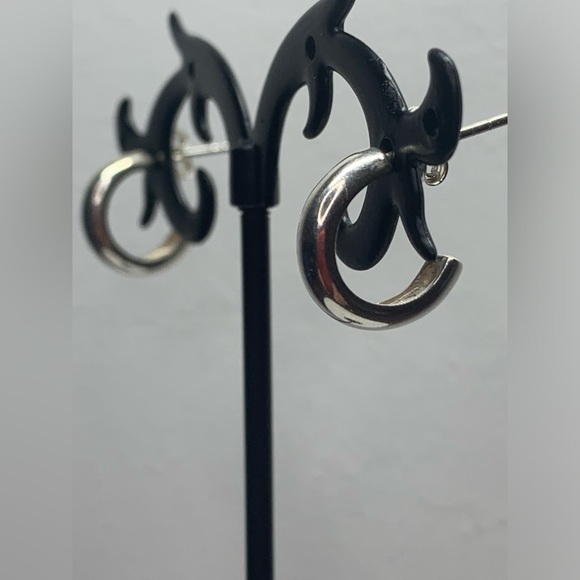 Silpada Rare HTF Sterling Silver Petite Simple VERY COOL Hoop Earrings on Posts - Picture 3 of 15